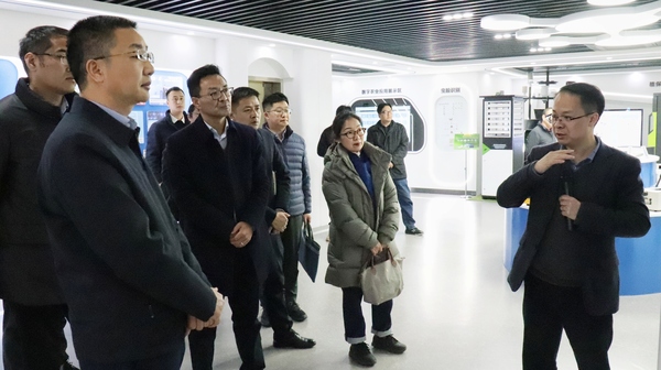 农业农村部信息中心与四川彭州、崇州市联合调研组赴托普云农考察